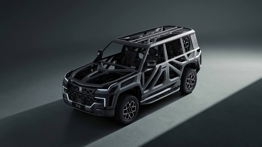 成都77仰望U8硬派越野的科技魅力，国能汽车对传统燃油车市场的冲击